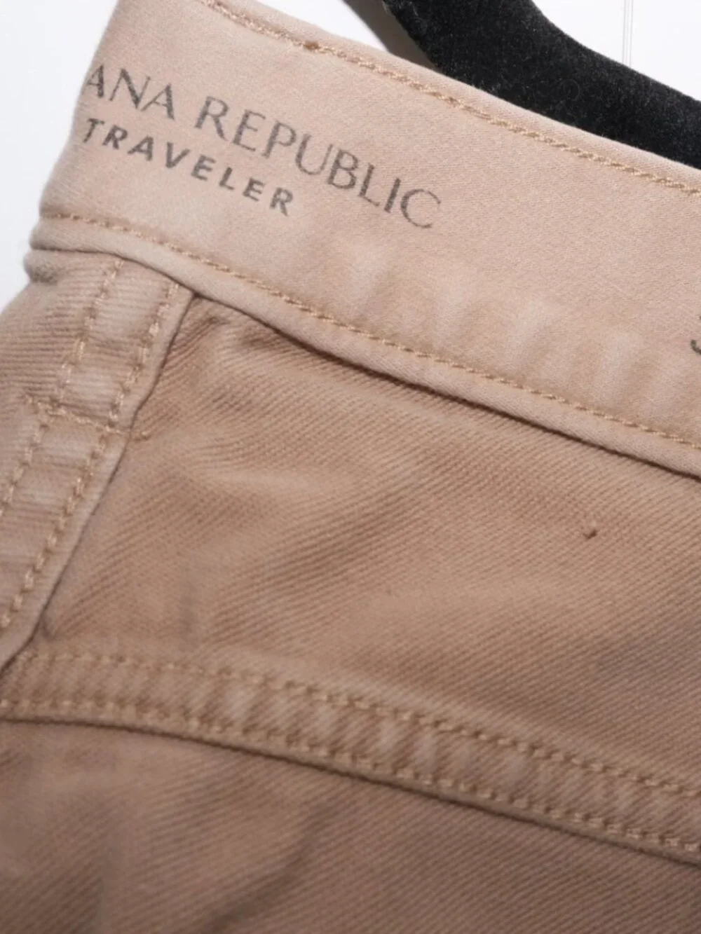 Banana Republic Traveler Slim Fit Chino Tan 35x30